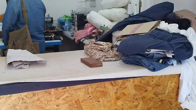 Taller de compostura de Valente Contreras